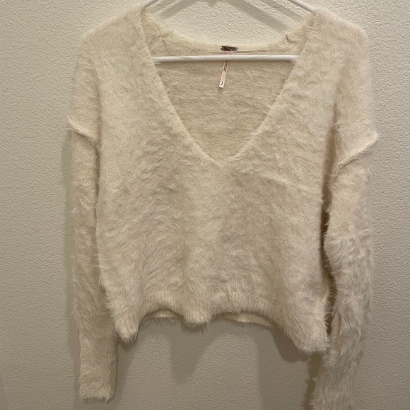 NWT Womens Free People Serendipity Faux Fur Sweater Size Small White Cream Color - Picture 13 of 14